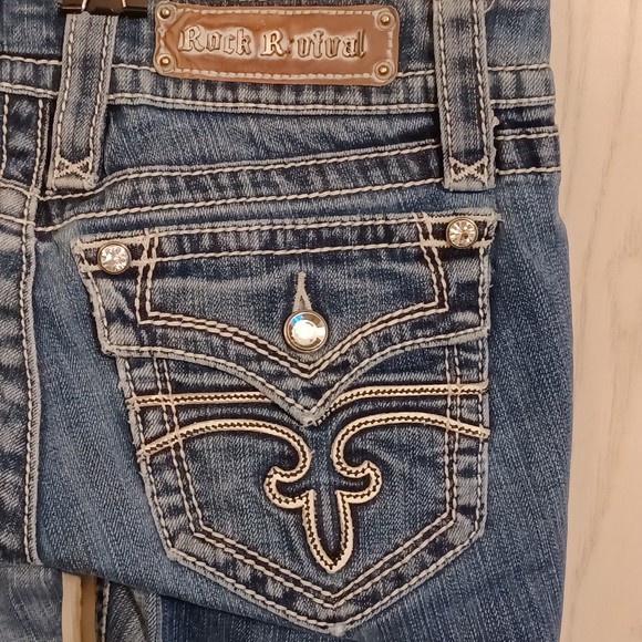 Rock Revival Celine Jeans, Size 29, Boot Cut, 32W x 32L, Low-Rise, Bedazzled - Picture 7 of 8